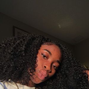 Meet your Posher, Nana